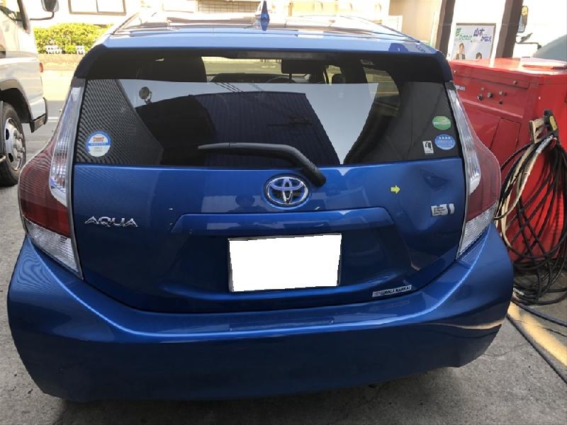 トヨタ　アクア　鈑金施工事例